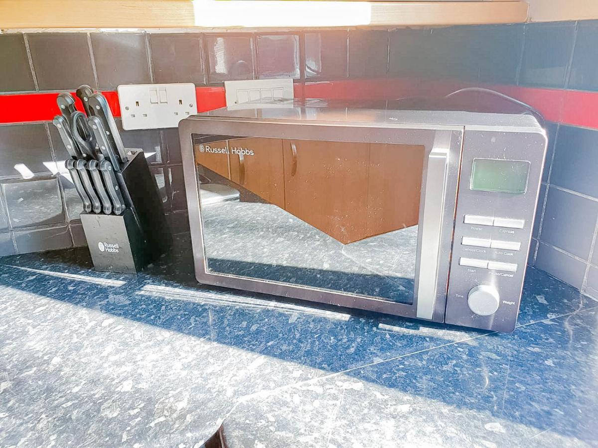 Apartment Airport Lounge - 3 Bed - 6 Persons *