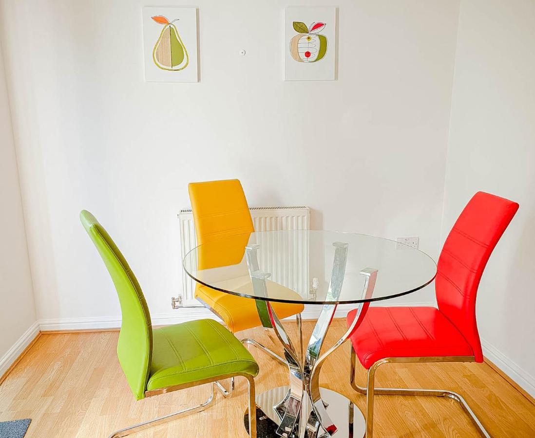 Airport Lounge - 3 Bed - 6 Persons * Манчестер